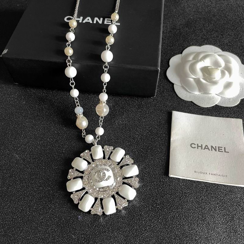 Chanel Necklace 07yxs101